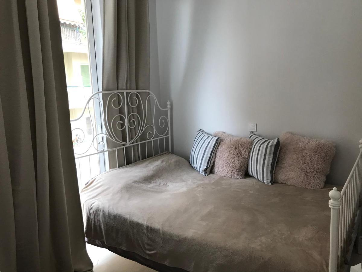 Appartement Pantheon à Kalamata Extérieur photo